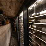 아파트 Merlot *