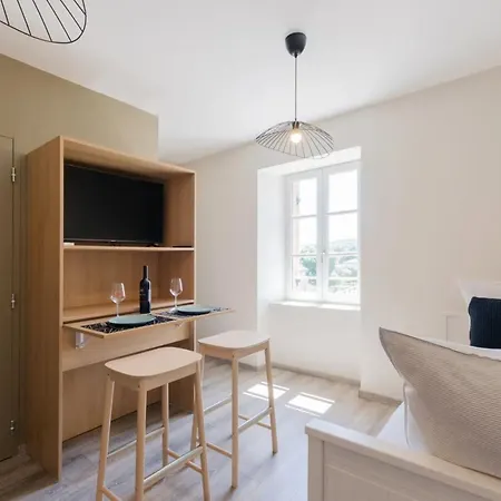 Merlot Apartment